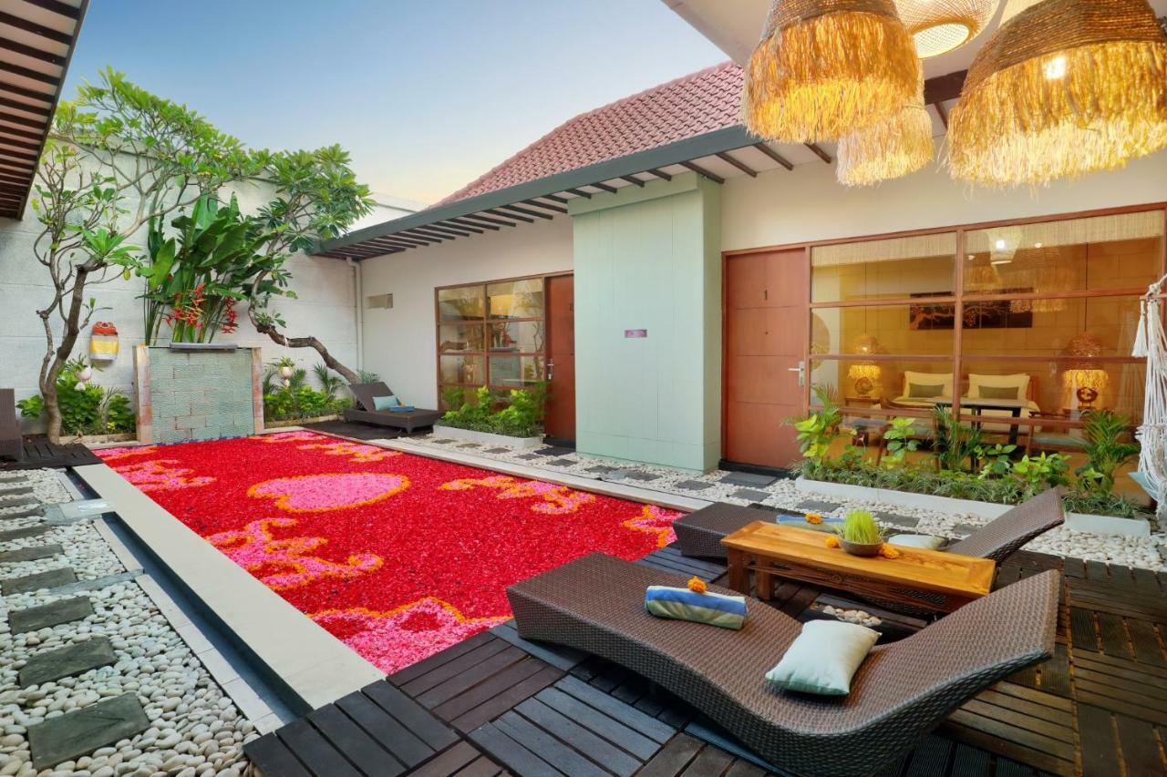 The Vie Villa Legian Exteriör bild